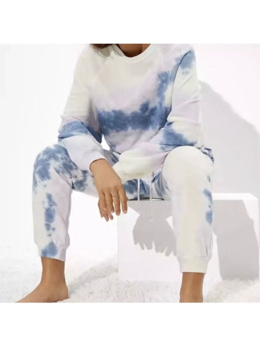 American Eagle Tie-Dye Sweatshirt XS Blue Purple Yellow - Picture 2 of 9